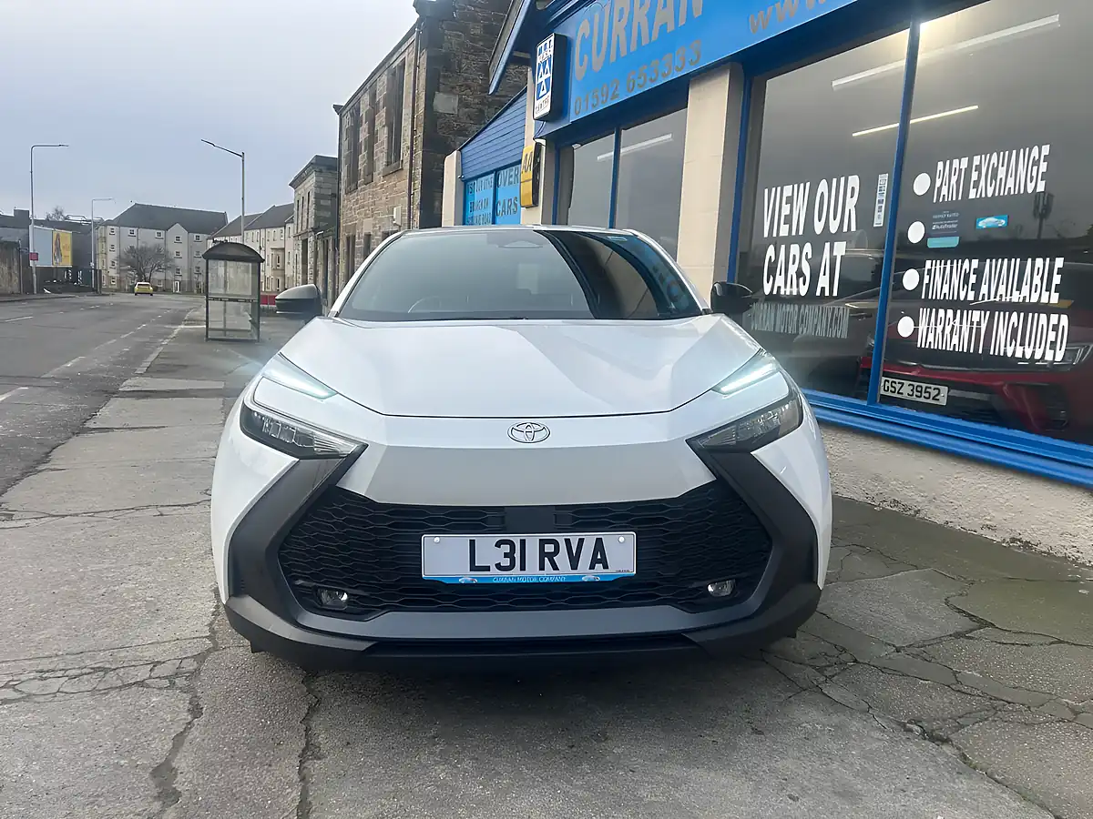 Used 2025 Toyota C-Hr Design White - Interior and Exterior details 19