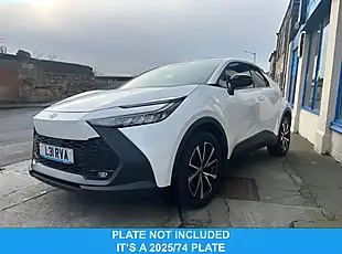 Used 2025 Toyota C-Hr Design White - Interior and Exterior details 4