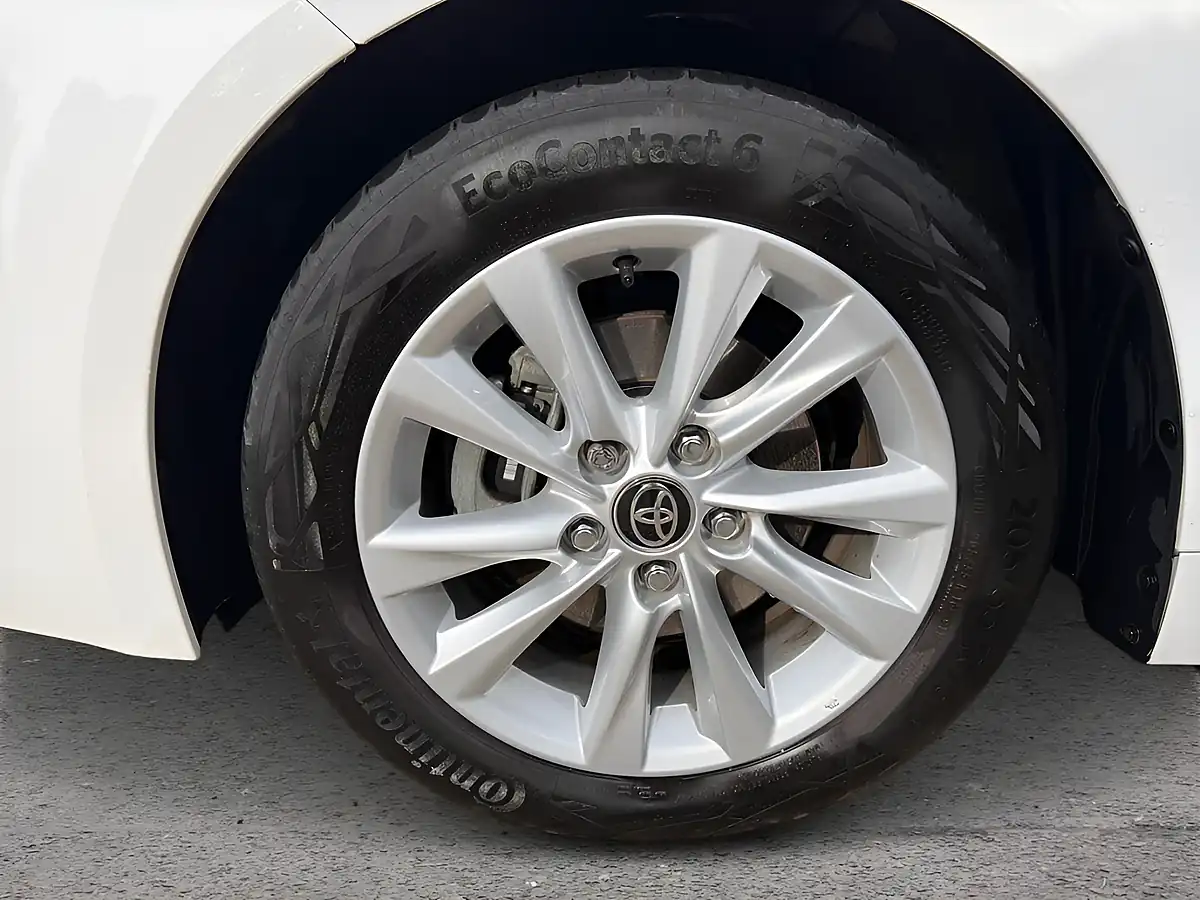 Used 2025 Toyota Corolla Icon Touring Sports Pure White - Interior and Exterior details 11