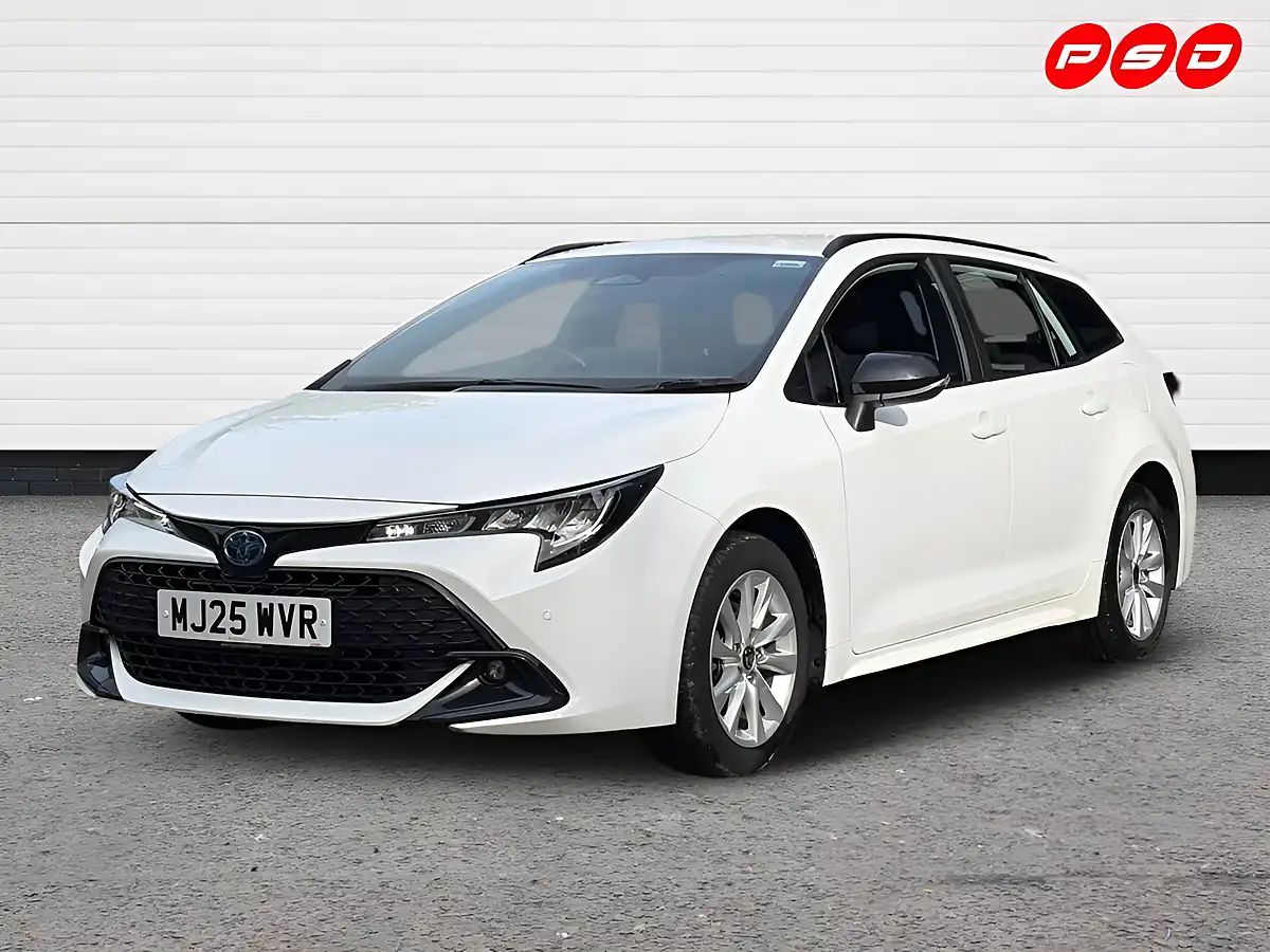 Used 2025 Toyota Corolla Icon Touring Sports Pure White - Interior and Exterior details 3