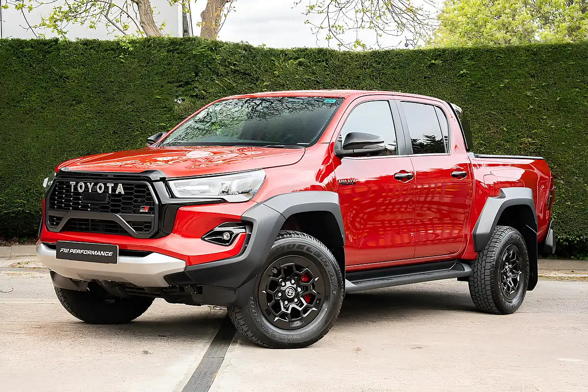 Used 2025 Toyota Hilux Gr Sport Ii Red - Interior and Exterior details 11