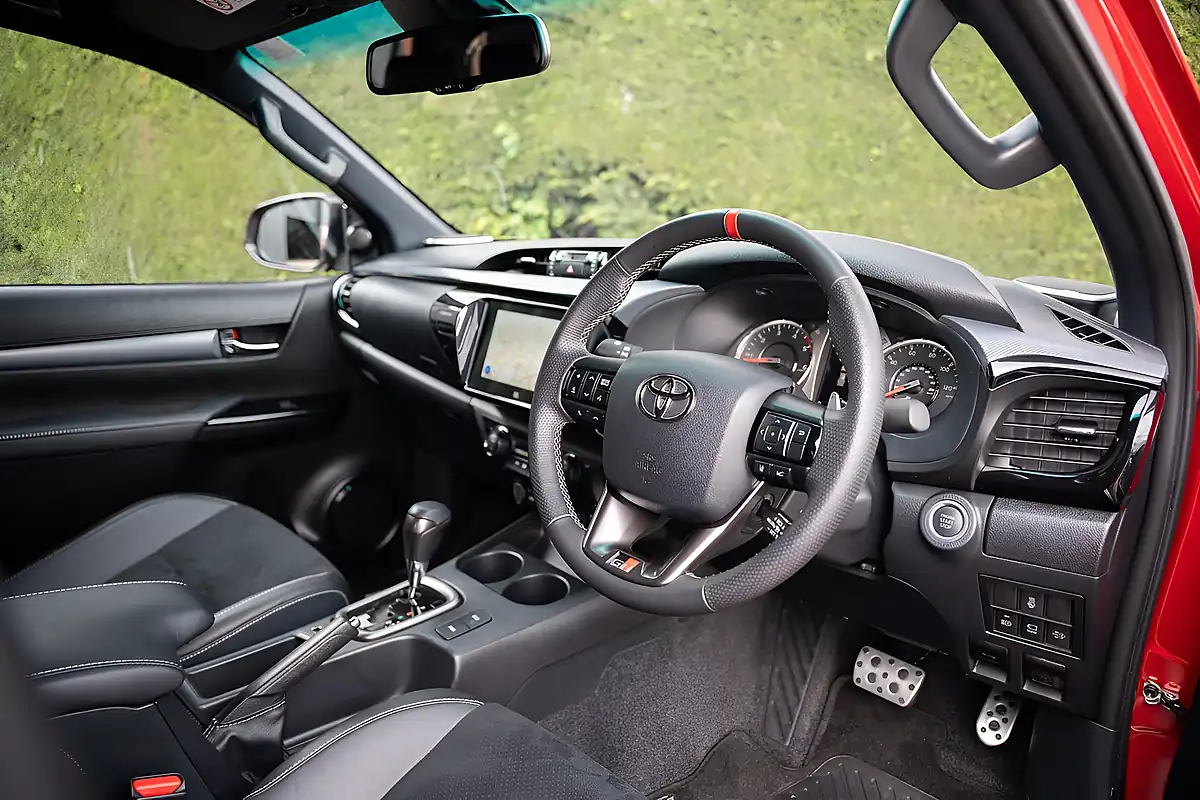 Used 2025 Toyota Hilux Gr Sport Ii Red - Interior and Exterior details 15