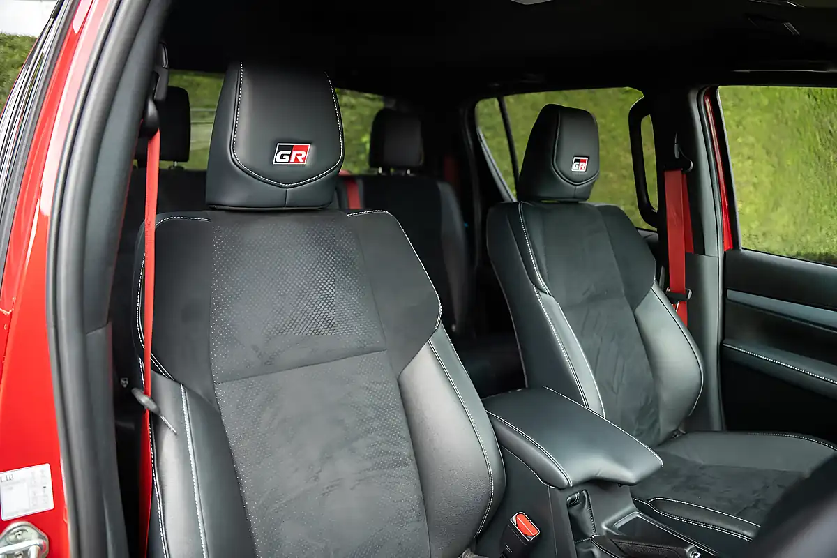 Used 2025 Toyota Hilux Gr Sport Ii Red - Interior and Exterior details 3