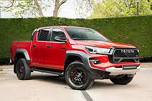 Used 2025 Toyota Hilux Gr Sport Ii Red - Interior and Exterior details 5