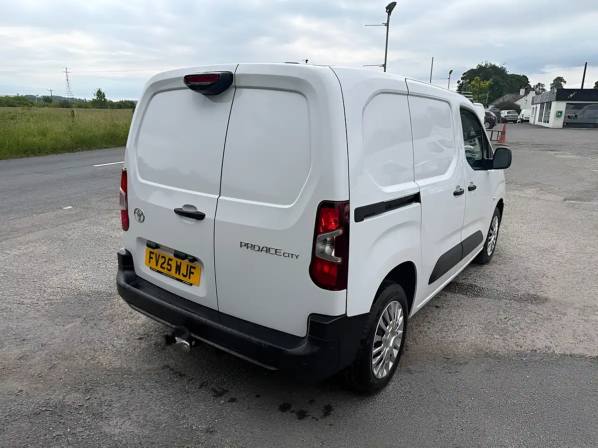 Used 2025 Toyota Proace City Icon White - Interior and Exterior details 4
