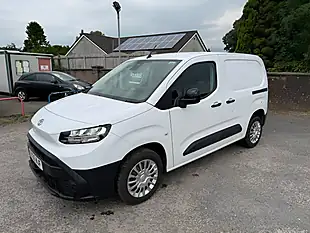 Used 2025 Toyota Proace City Icon White - Interior and Exterior details 8