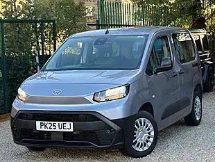 Used 2025 Toyota Proace City Verso Icon Grey - Interior and Exterior details 10