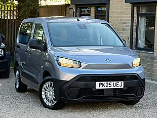 Used 2025 Toyota Proace City Verso Icon Grey - Interior and Exterior details 2