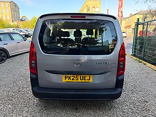 Used 2025 Toyota Proace City Verso Icon Grey - Interior and Exterior details 5