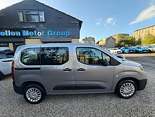 Used 2025 Toyota Proace City Verso Icon Grey - Interior and Exterior details 6