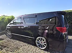 Used 2025 Toyota Vellfire Purple - Interior and Exterior details 4