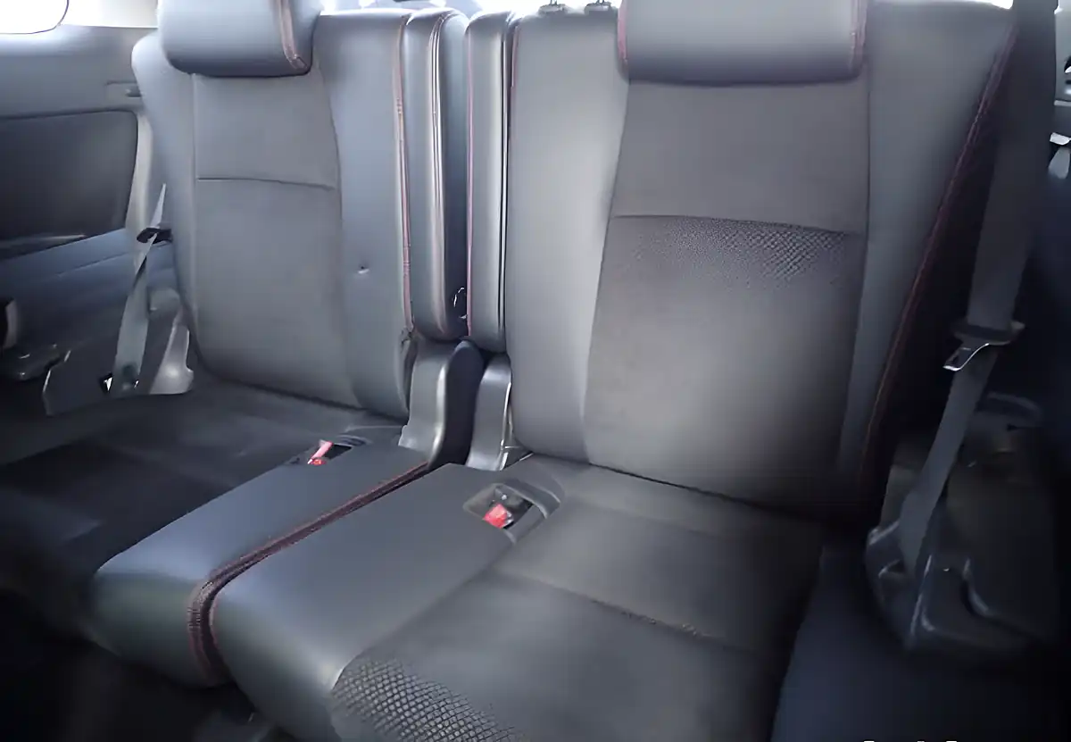 Used 2025 Toyota Vellfire Purple - Interior and Exterior details 9