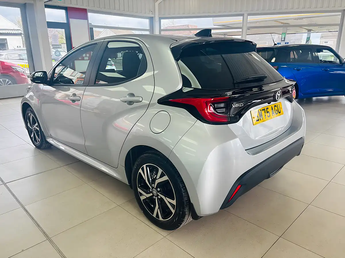 Used 2025 Toyota Yaris Design Silver - Interior and Exterior details 3