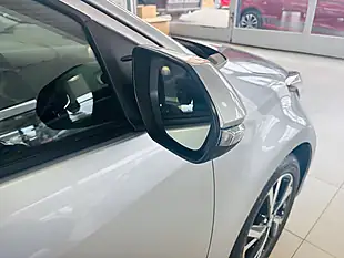 Used 2025 Toyota Yaris Design Silver - Interior and Exterior details 9