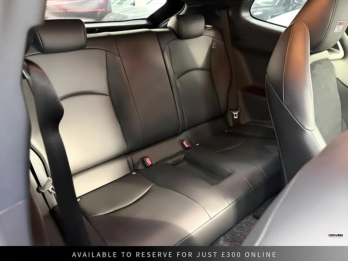 Used 2025 Toyota Yaris Gr Circuit Pack Black - Interior and Exterior details 14