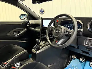 Used 2025 Toyota Yaris Gr Pure White - Interior and Exterior details 13
