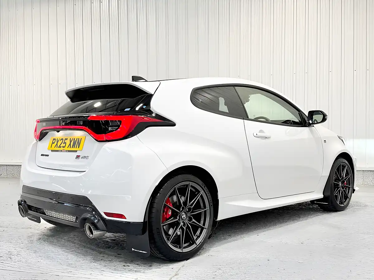 Used 2025 Toyota Yaris Gr Pure White - Interior and Exterior details 7