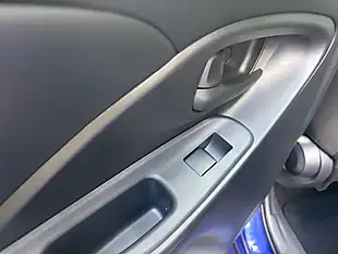 Used 2025 Toyota Yaris Icon Blue - Interior and Exterior details 12