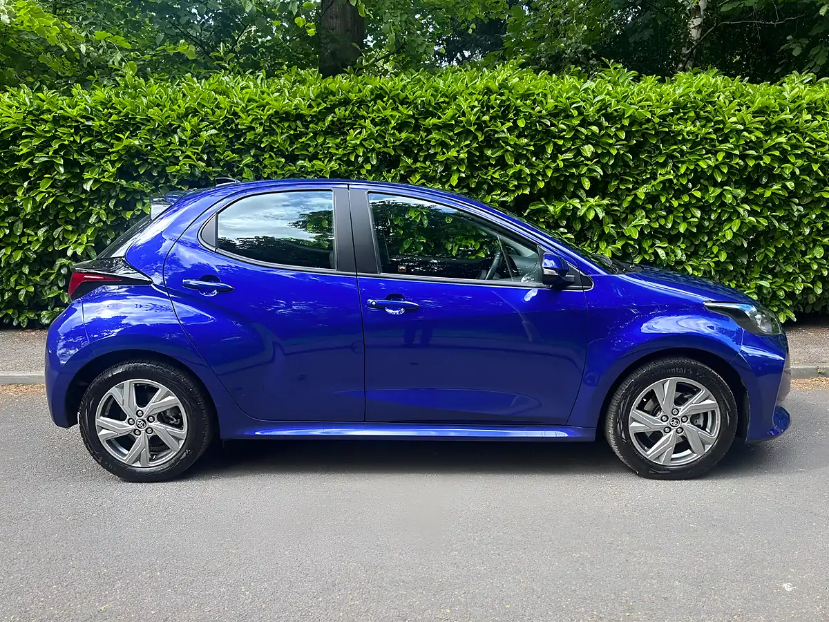 Used 2025 Toyota Yaris Icon Blue - Interior and Exterior details 6