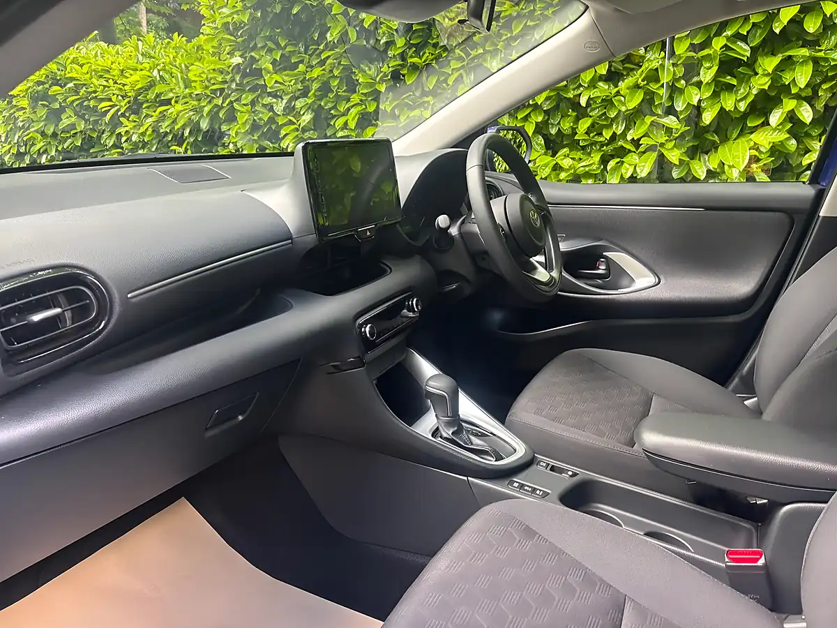 Used 2025 Toyota Yaris Icon Blue - Interior and Exterior details 9