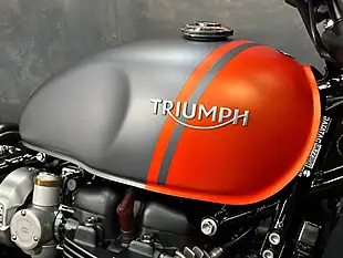 Used 2025 Triumph Bobber 1200 Modern Classics Grey - Interior and Exterior details 12