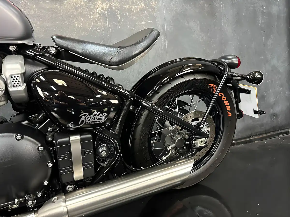 Used 2025 Triumph Bobber 1200 Modern Classics Grey - Interior and Exterior details 18