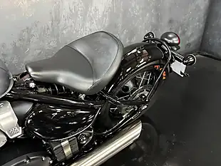 Used 2025 Triumph Bobber 1200 Modern Classics Grey - Interior and Exterior details 19