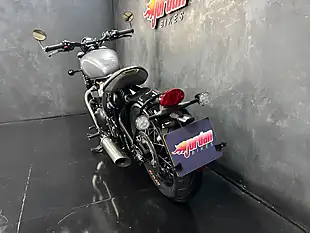 Used 2025 Triumph Bobber 1200 Modern Classics Grey - Interior and Exterior details 20