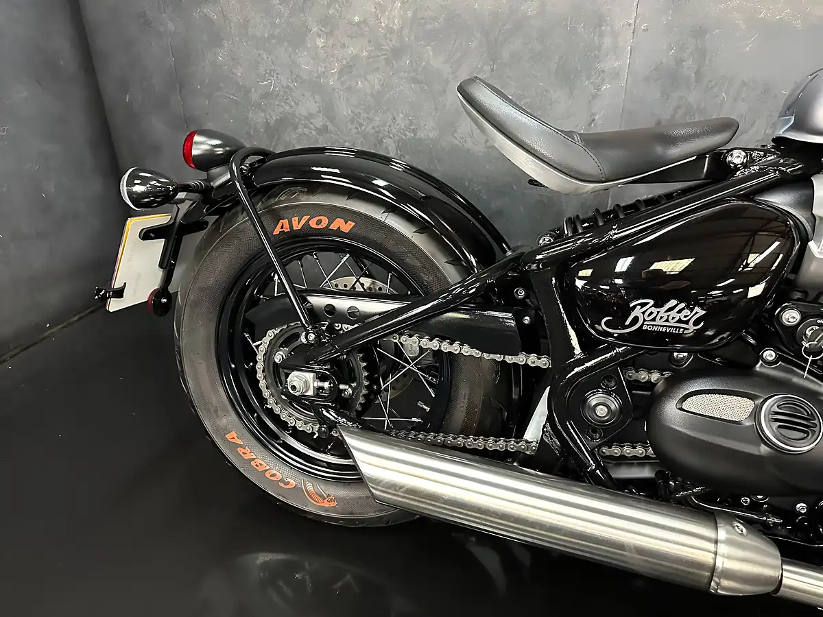 Used 2025 Triumph Bobber 1200 Modern Classics Grey - Interior and Exterior details 7