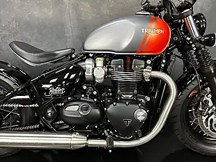 Used 2025 Triumph Bobber 1200 Modern Classics Grey - Interior and Exterior details 8