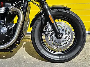 Used 2025 Triumph Bobber Icon Black - Interior and Exterior details 10