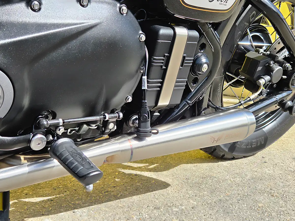 Used 2025 Triumph Bobber Icon Black - Interior and Exterior details 17