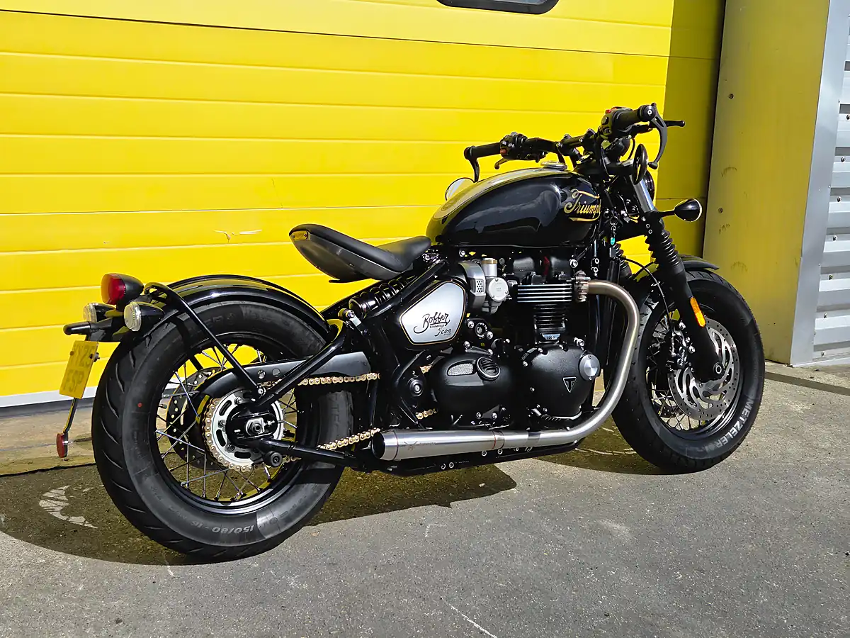 Used 2025 Triumph Bobber Icon Black - Interior and Exterior details 4