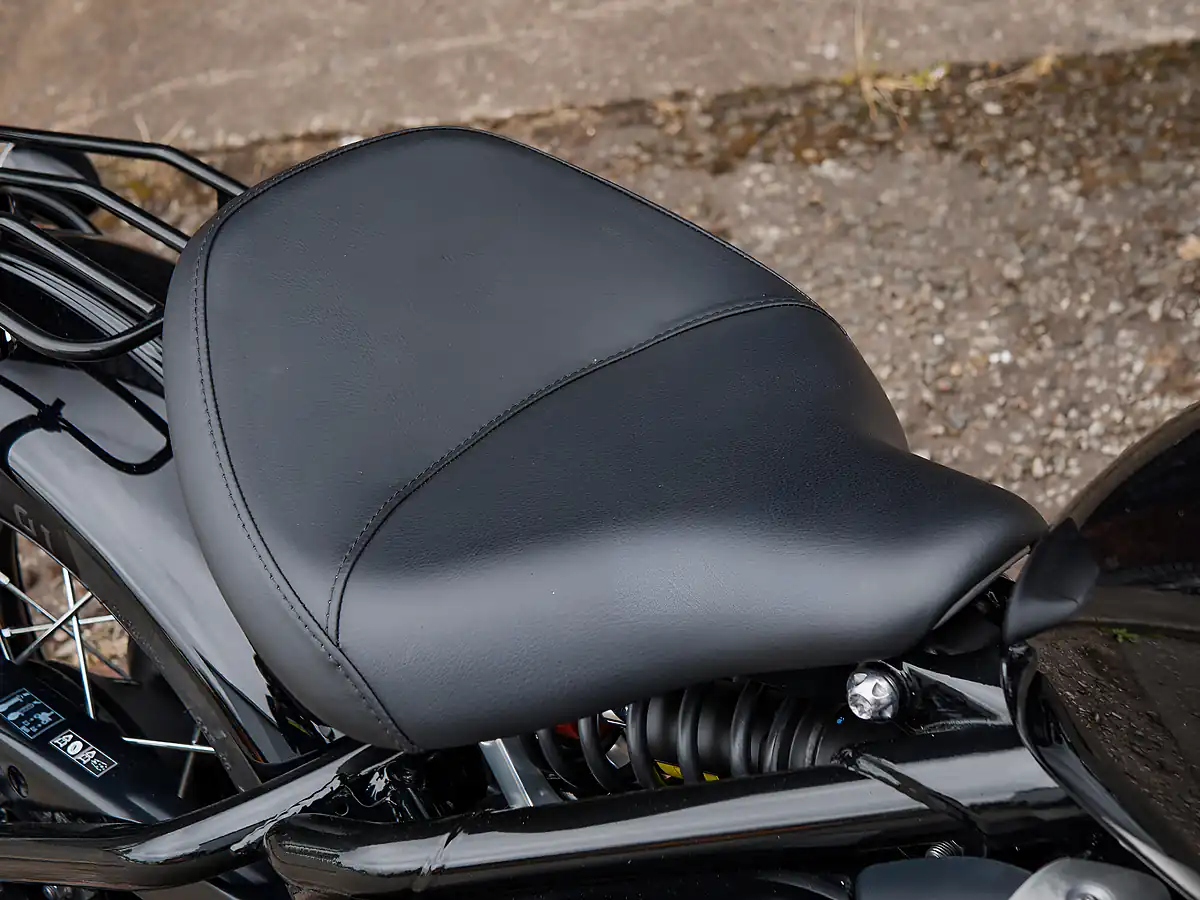 Used 2025 Triumph Bonneville Bobber Jet Black & Ash Grey - Interior and Exterior details 14