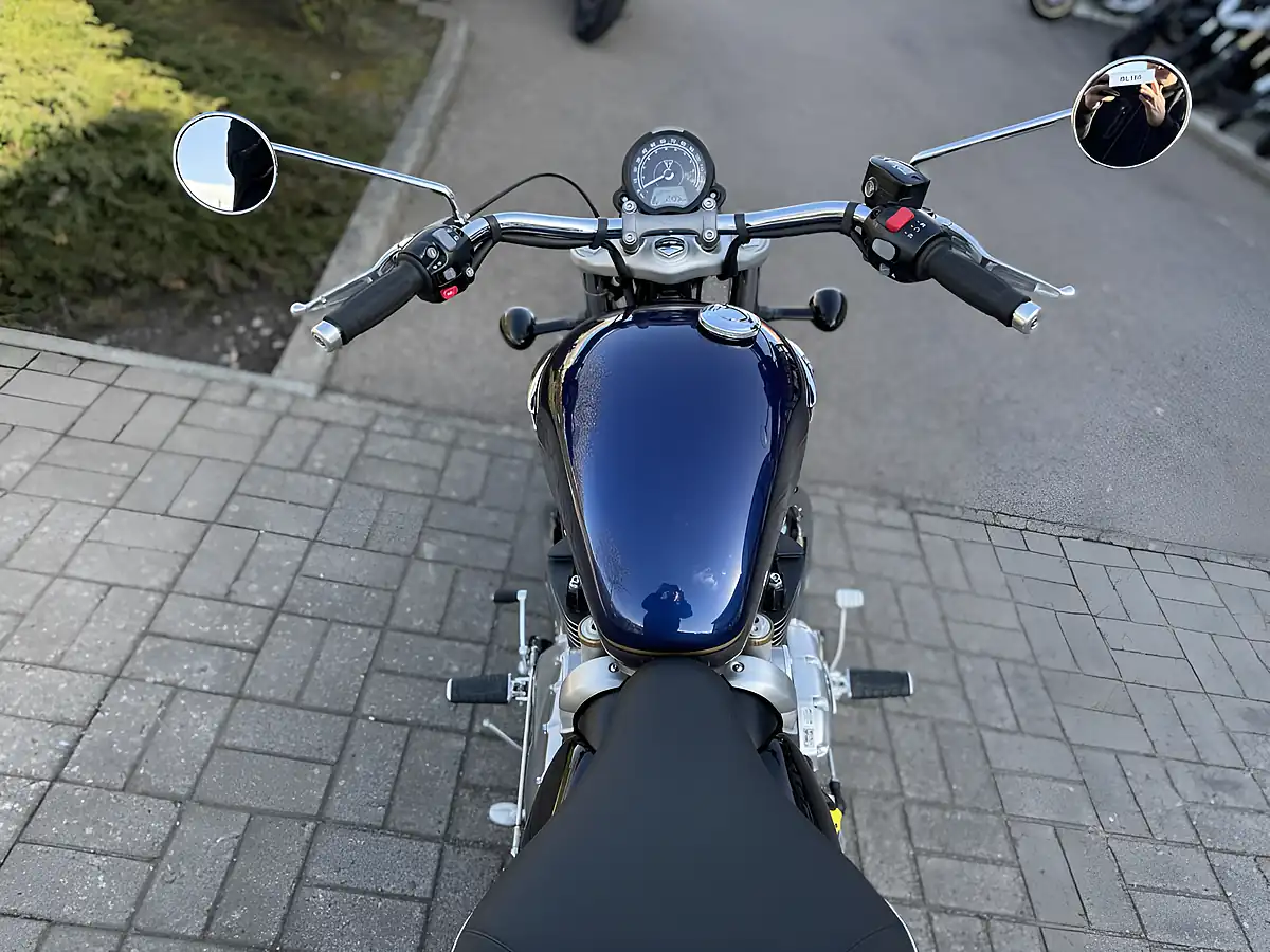 Used 2025 Triumph Bonneville Speedmaster Classic Blue/Silver - Interior and Exterior details 10