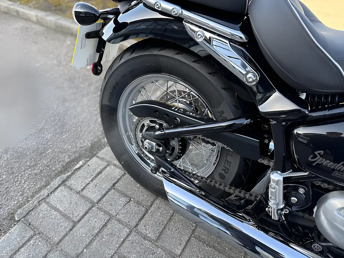 Used 2025 Triumph Bonneville Speedmaster Classic Blue/Silver - Interior and Exterior details 17