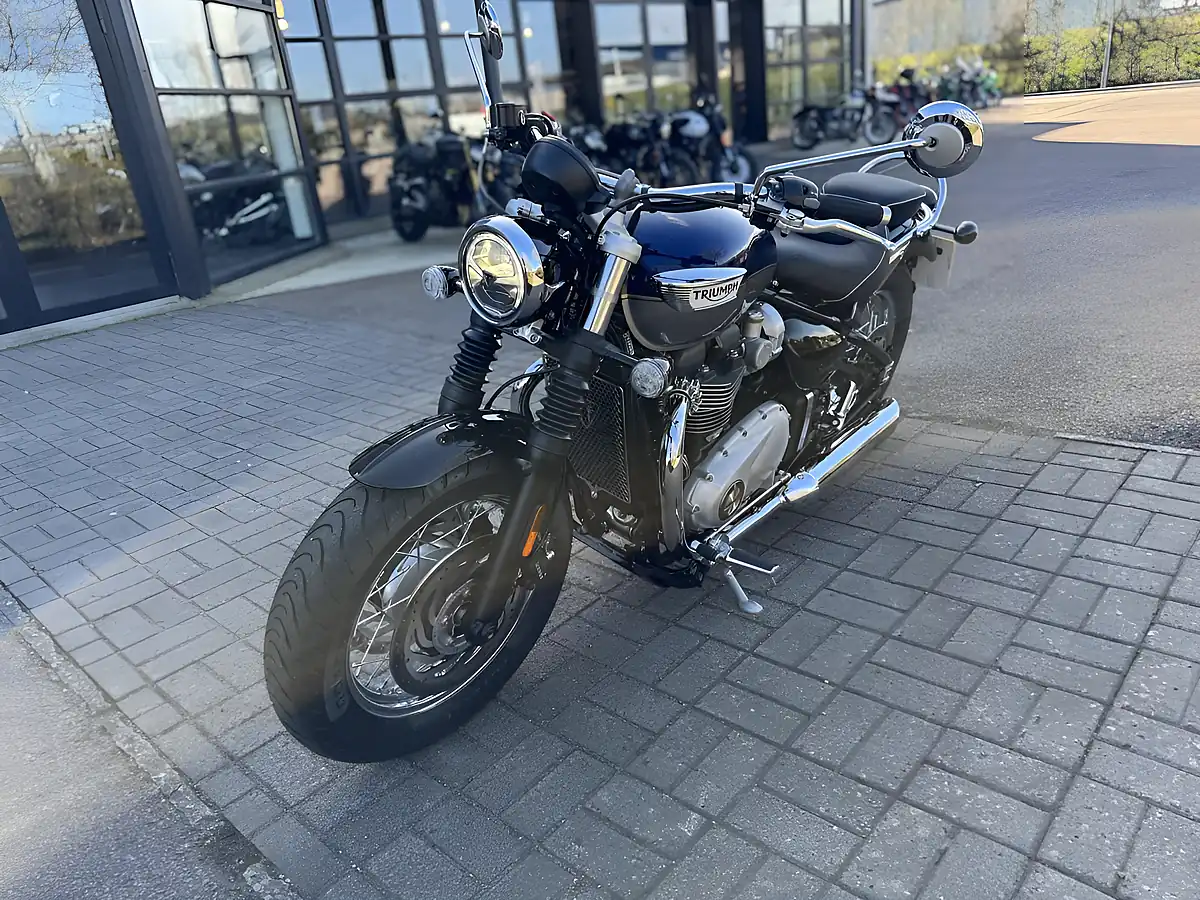 Used 2025 Triumph Bonneville Speedmaster Classic Blue/Silver - Interior and Exterior details 5