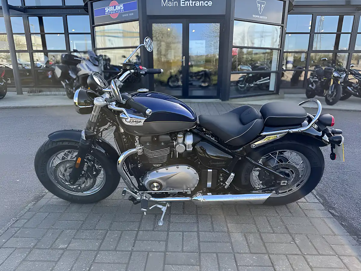 Used 2025 Triumph Bonneville Speedmaster Classic Blue/Silver - Interior and Exterior details 7