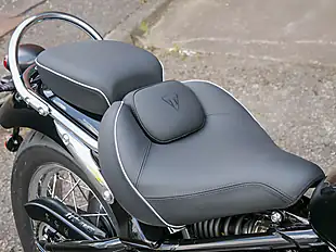 Used 2025 Triumph Bonneville Speedmaster Jet Black - Interior and Exterior details 17