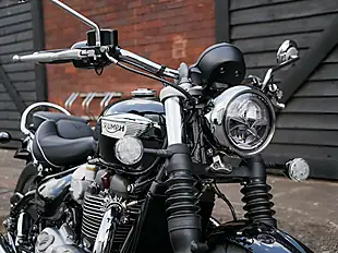 Used 2025 Triumph Bonneville Speedmaster Jet Black - Interior and Exterior details 3