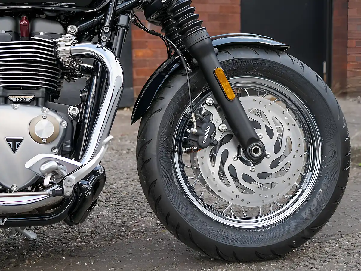 Used 2025 Triumph Bonneville Speedmaster Jet Black - Interior and Exterior details 7
