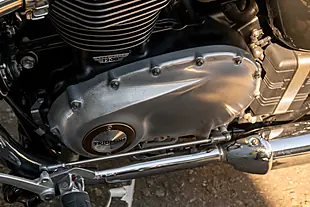 Used 2025 Triumph Bonneville Speedmaster Snowdonia / Cranberry Red - Interior and Exterior details 18