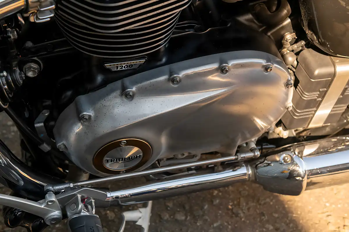 Used 2025 Triumph Bonneville Speedmaster Snowdonia / Cranberry Red - Interior and Exterior details 18