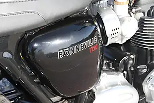 Used 2025 Triumph Bonneville T120 Jet Black - Interior and Exterior details 13