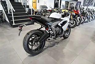 Used 2025 Triumph Daytona 660 Snowdonia White - Interior and Exterior details 5