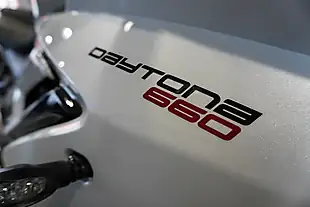 Used 2025 Triumph Daytona 660 Snowdonia White - Interior and Exterior details 8