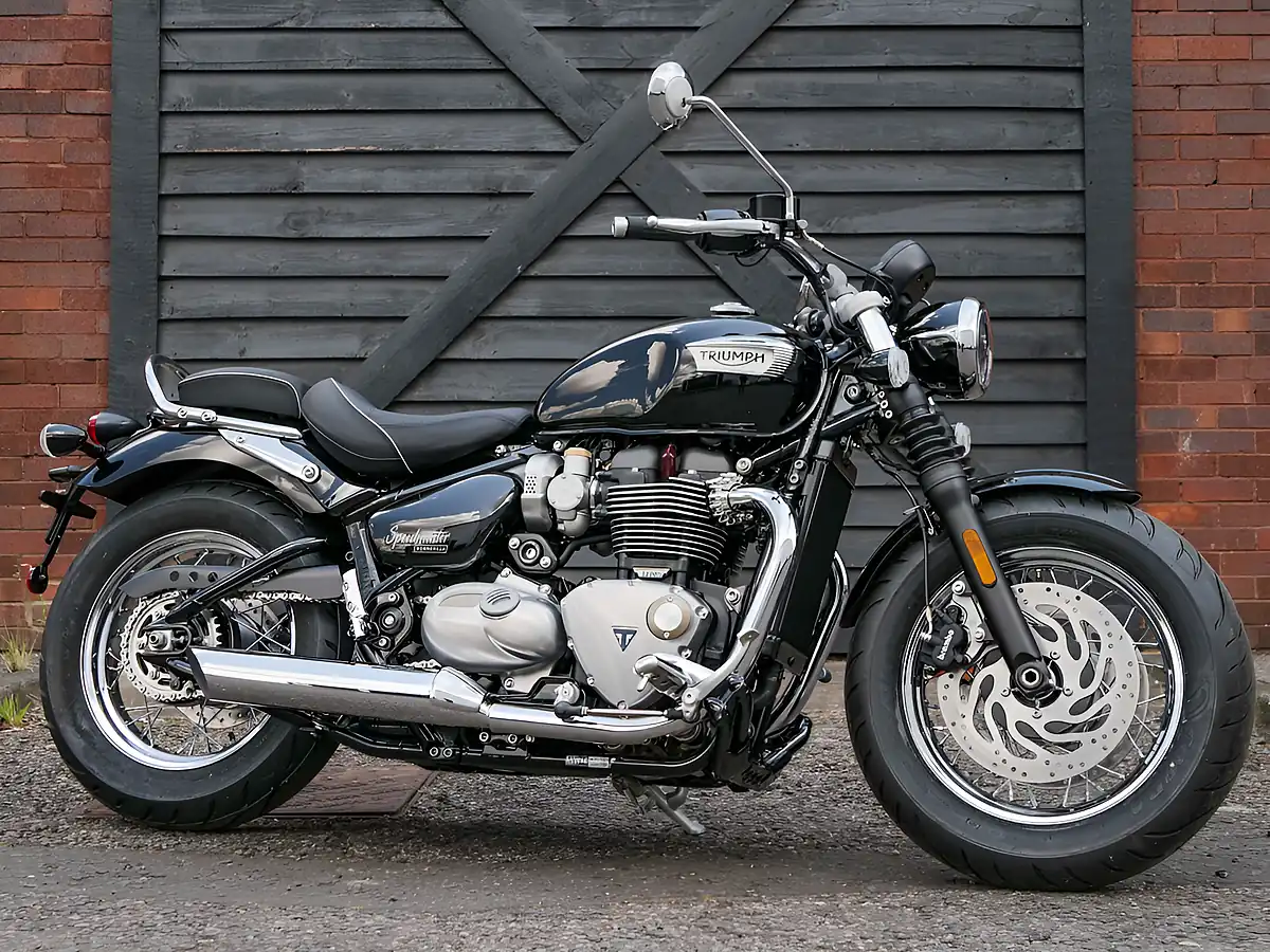 Used 2025 Triumph Modern Classics New Kingfisher Blue - Interior and Exterior details 3