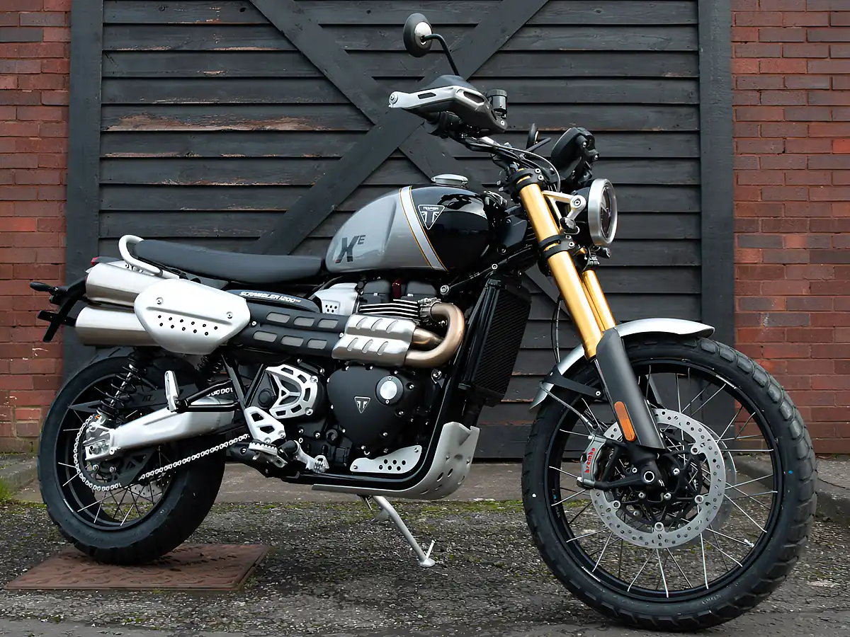 Used 2025 Triumph Modern Classics New Kingfisher Blue - Interior and Exterior details 8