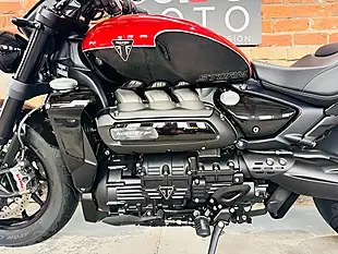 Used 2025 Triumph Rocket Iii Storm R Red - Interior and Exterior details 14
