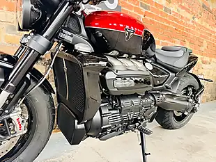 Used 2025 Triumph Rocket Iii Storm R Red - Interior and Exterior details 15